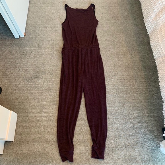 Comfy Aritzia jumpsuit - Picture 4 of 6